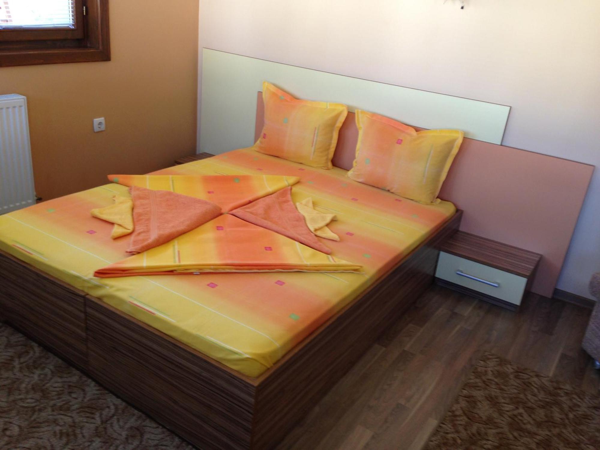 Guest House Lori Тетевен Стая снимка