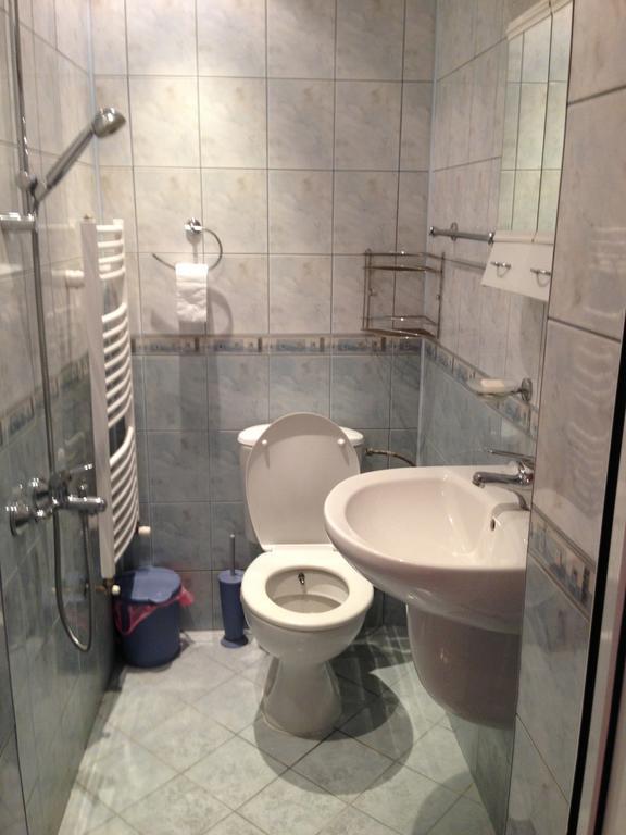 Guest House Lori Тетевен Стая снимка