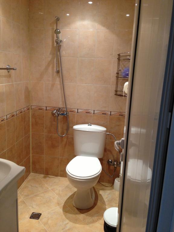 Guest House Lori Тетевен Екстериор снимка