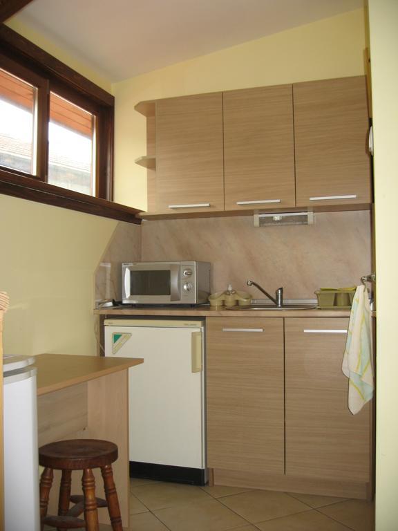 Guest House Lori Тетевен Екстериор снимка