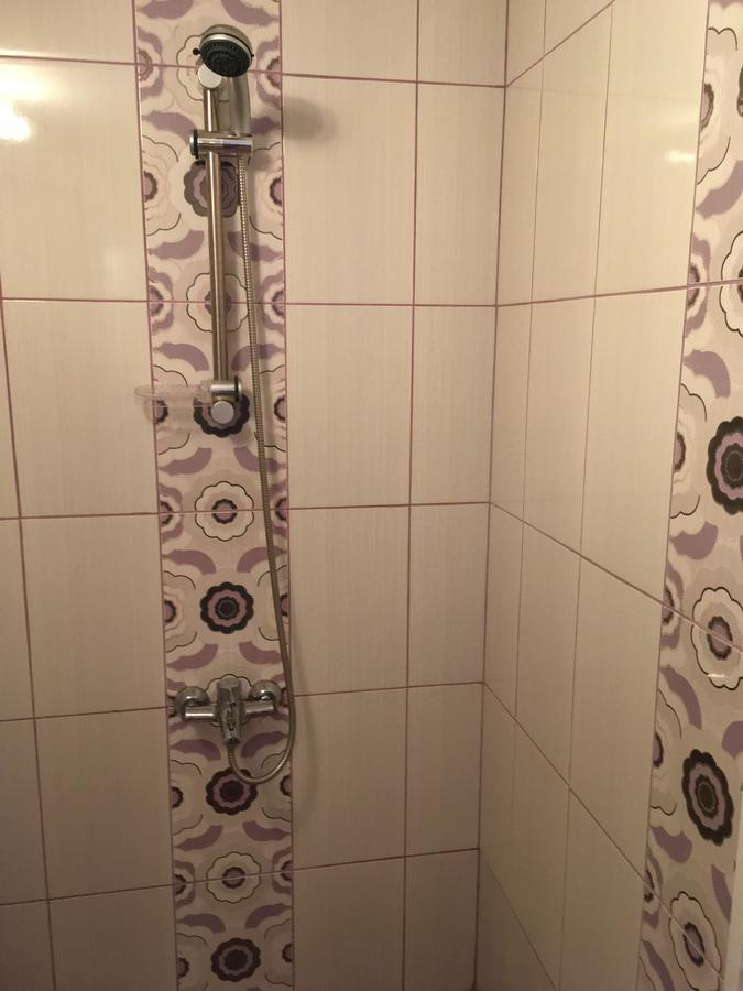 Guest House Lori Тетевен Екстериор снимка